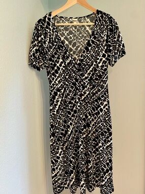 Merona Black and White Printed Wrap-Style Midi Dress